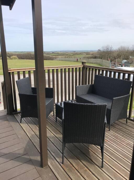 Marios Lodge Padstow Esterno foto