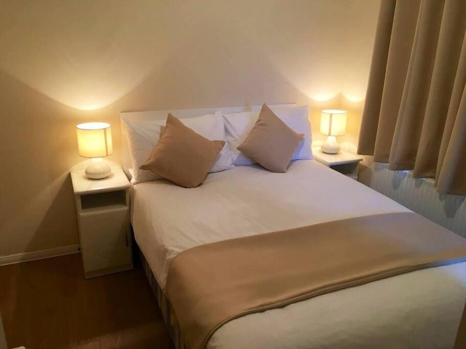 Marios Lodge Padstow Esterno foto